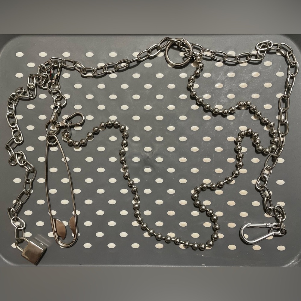 Forever 21 Multi Chain Clip On Belt